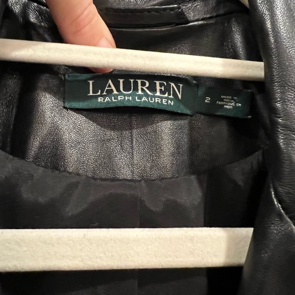 Leather jacket - Picture 3 of 3